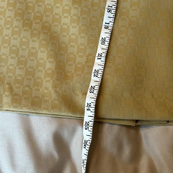 Suit - Picture 6 of 10